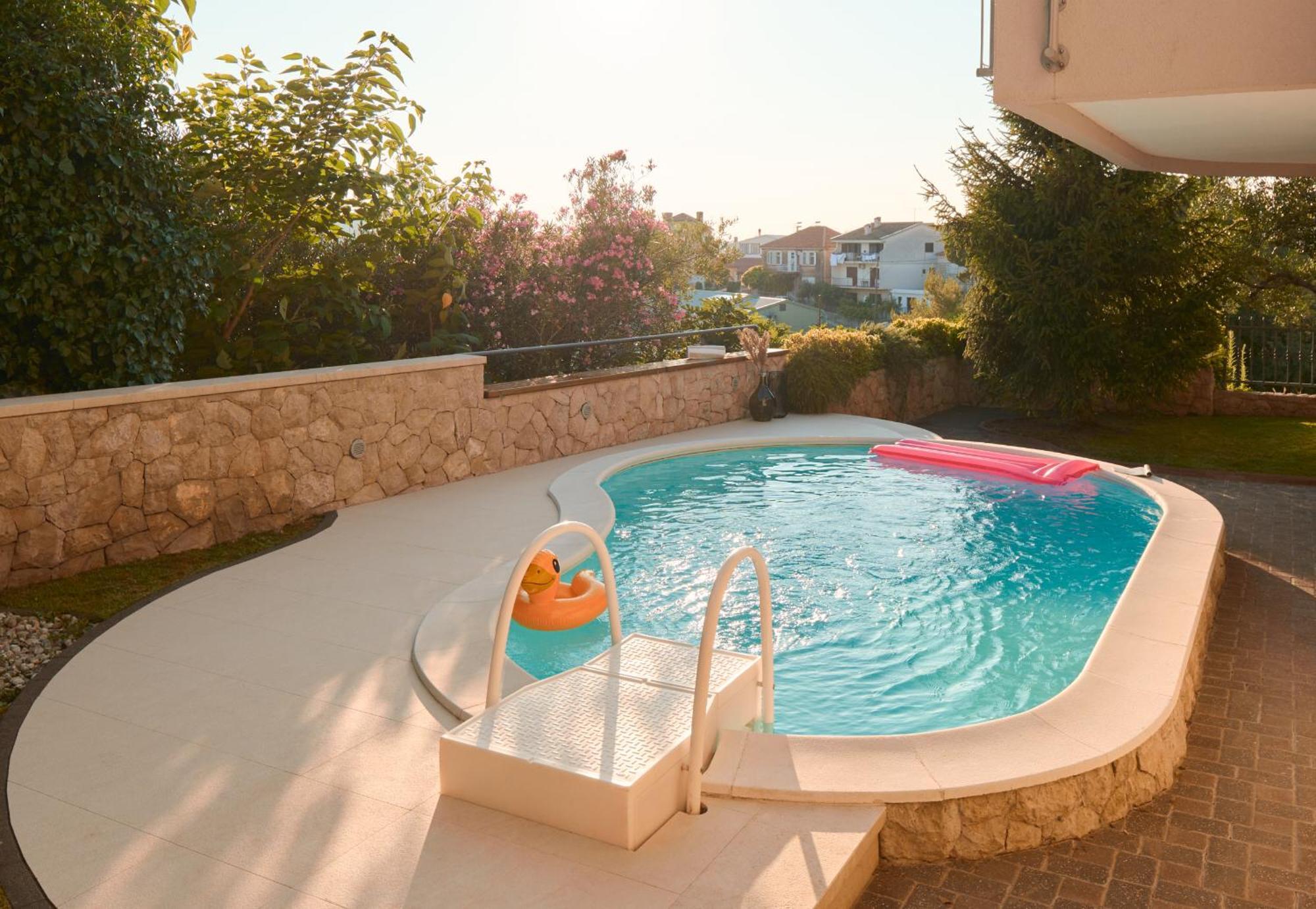 Luxurious City Retreat With Pool Sibenik Luaran gambar
